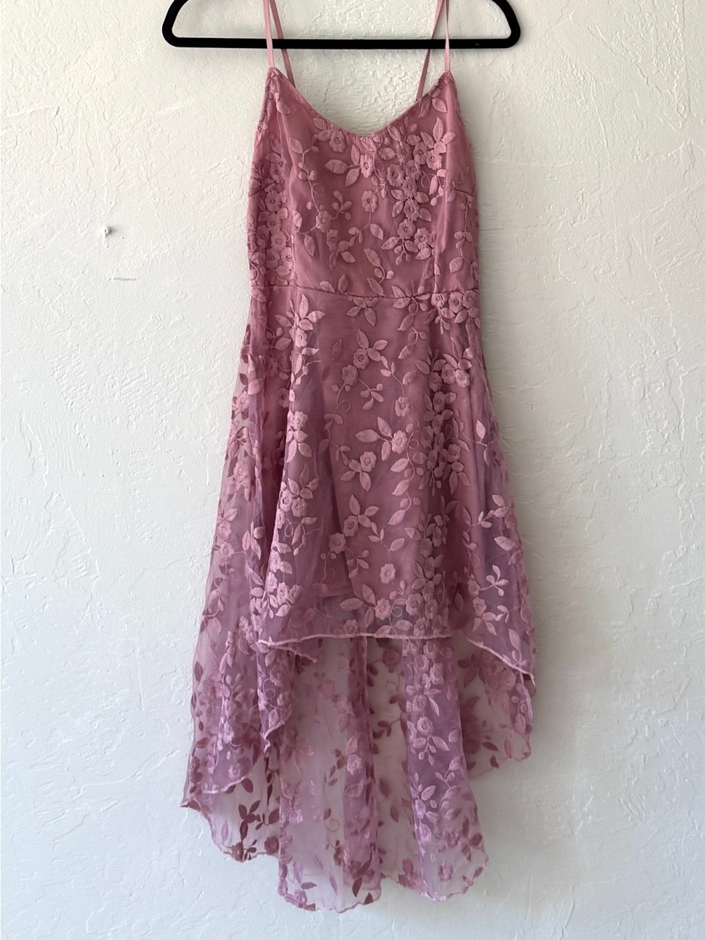 NEW. Spaghetti-Strap Floral Lace High-Low Dress in Dusty Rose